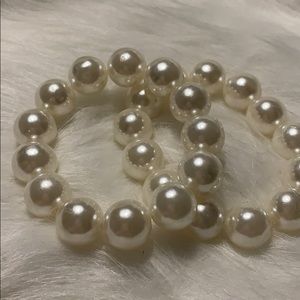 Large Pearl Bracelets
